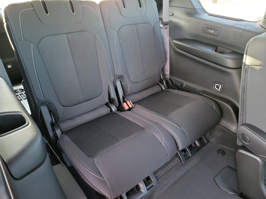 new 2025 Jeep Grand Cherokee L car, priced at $43,044