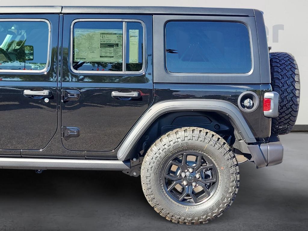 new 2025 Jeep Wrangler car, priced at $46,371