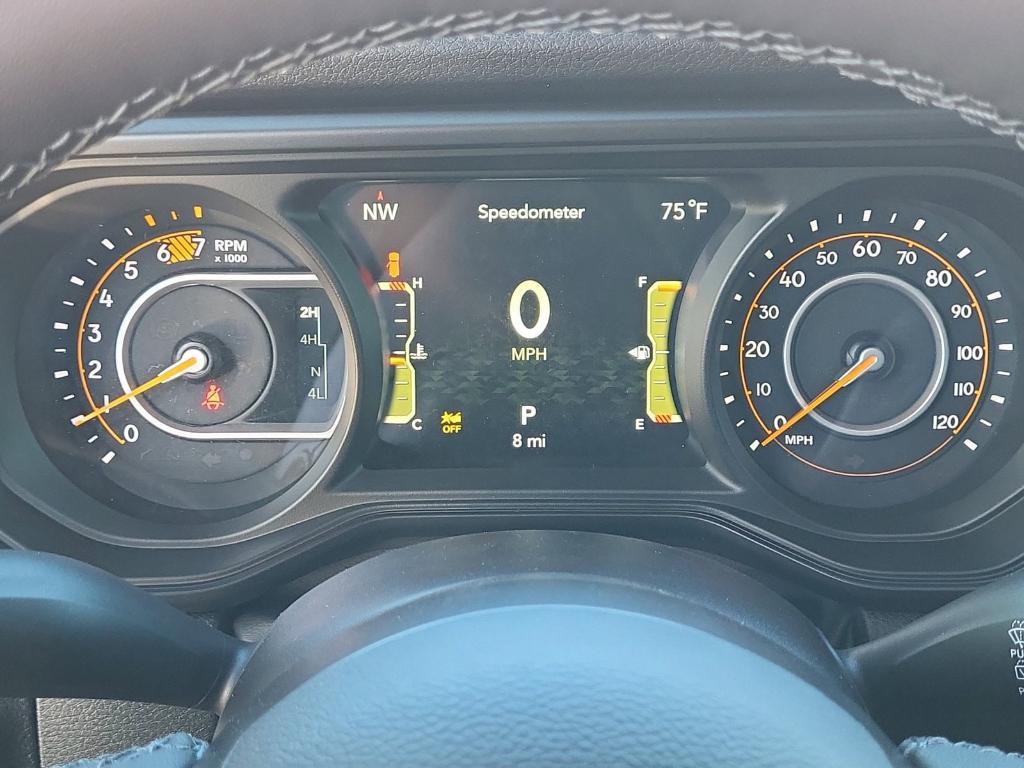 new 2025 Jeep Wrangler car, priced at $46,371