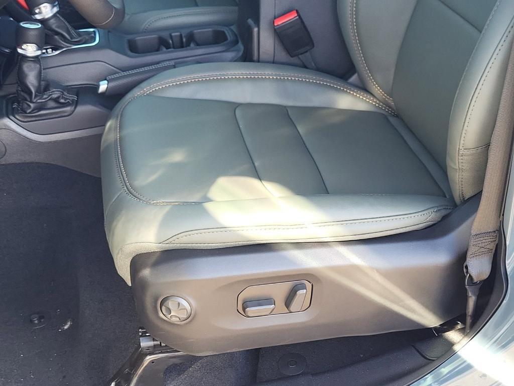 new 2025 Jeep Gladiator car, priced at $54,091