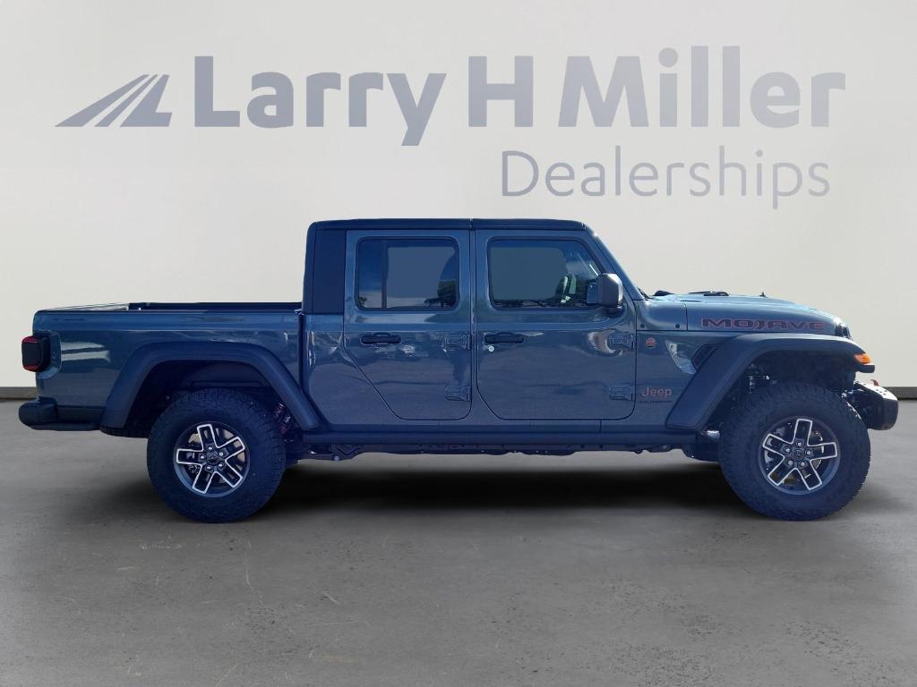 new 2025 Jeep Gladiator car, priced at $54,091