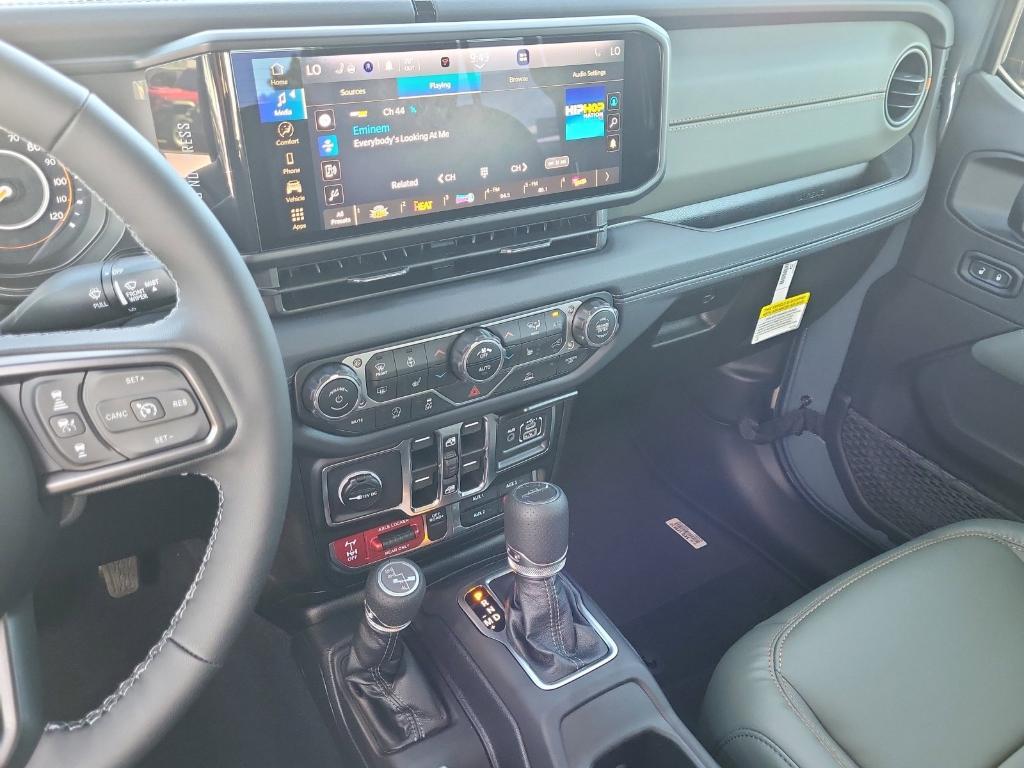 new 2025 Jeep Gladiator car, priced at $54,091