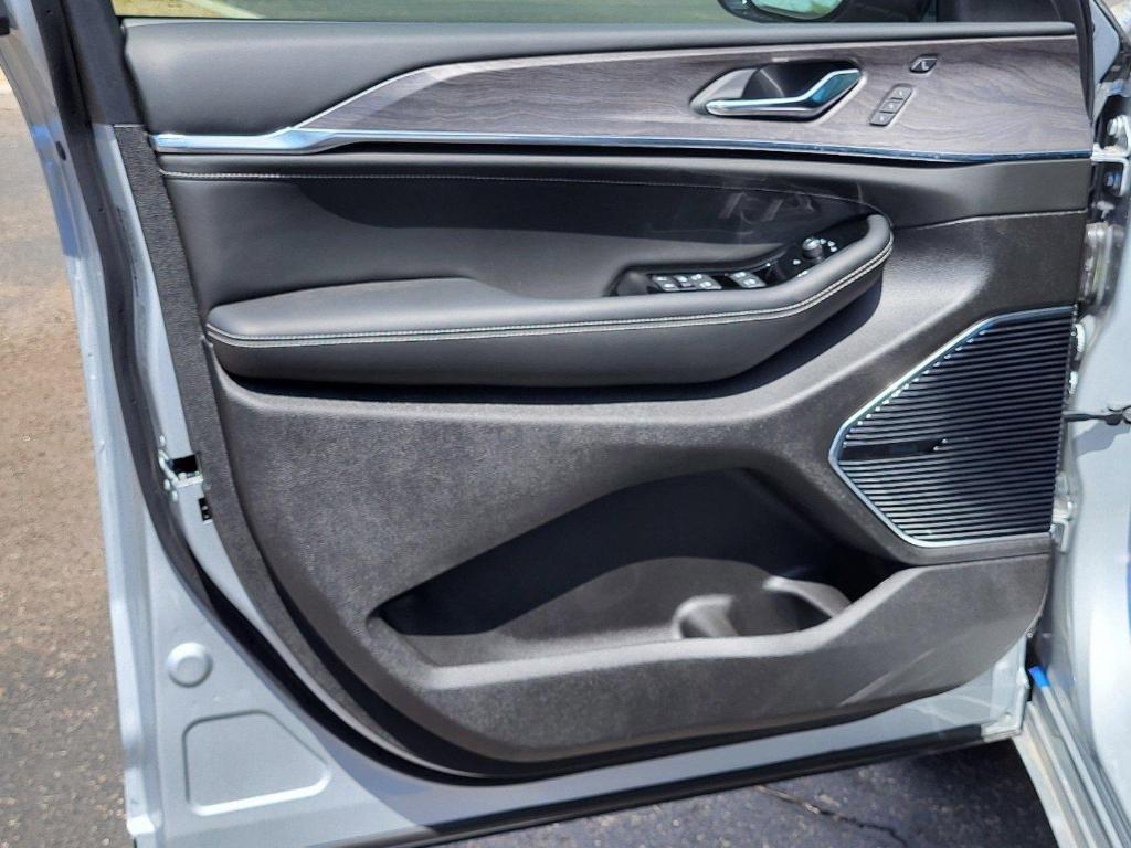 new 2024 Jeep Grand Cherokee 4xe car, priced at $69,219