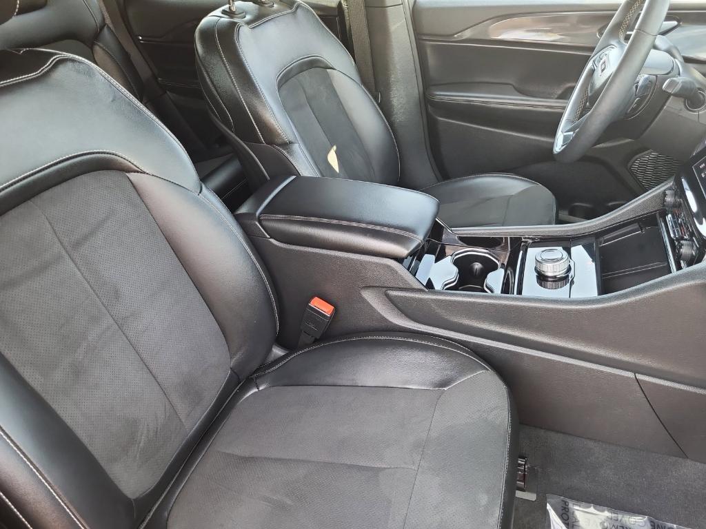 used 2023 Jeep Grand Cherokee car, priced at $32,987