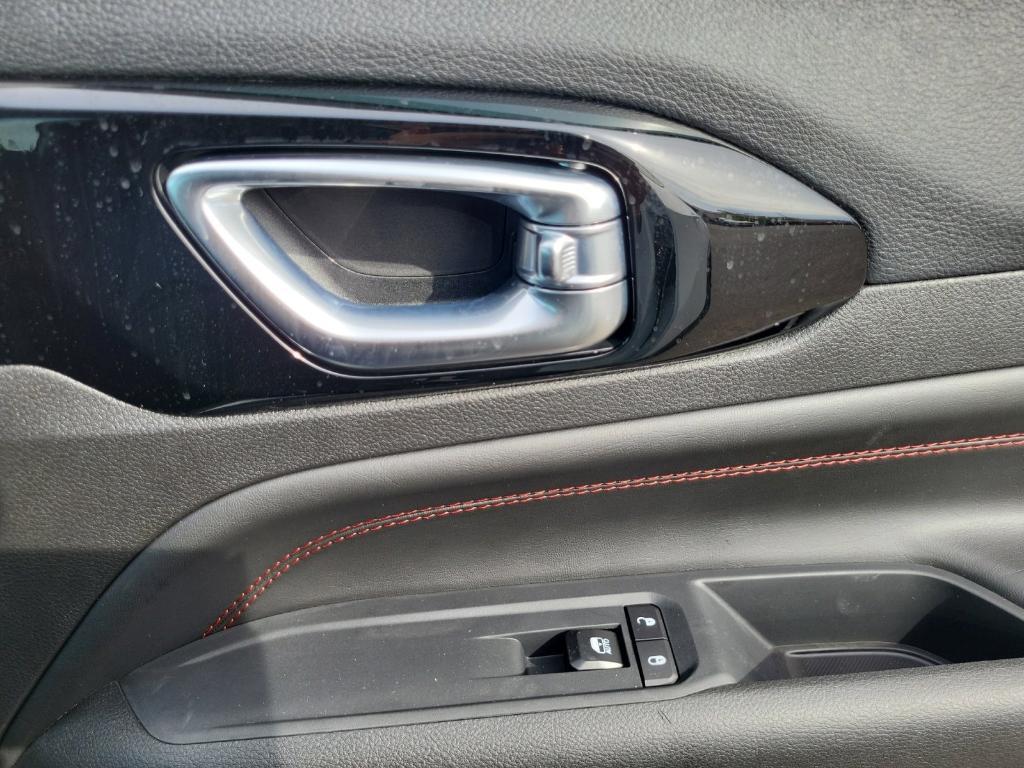 new 2025 Jeep Compass car, priced at $38,536
