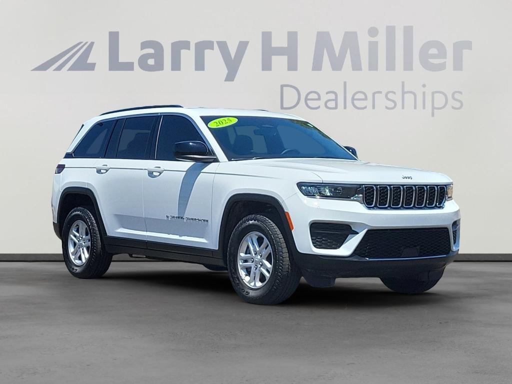 used 2025 Jeep Grand Cherokee car, priced at $38,411