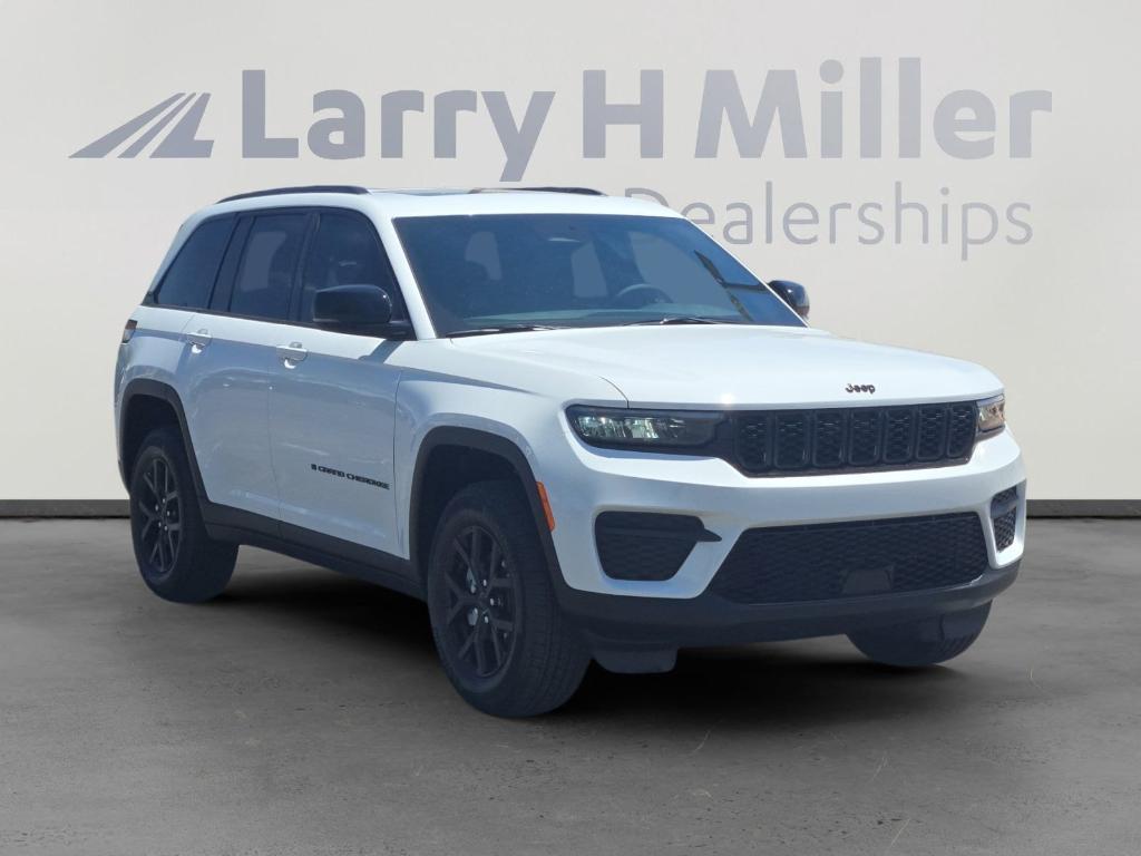 new 2025 Jeep Grand Cherokee car, priced at $40,406