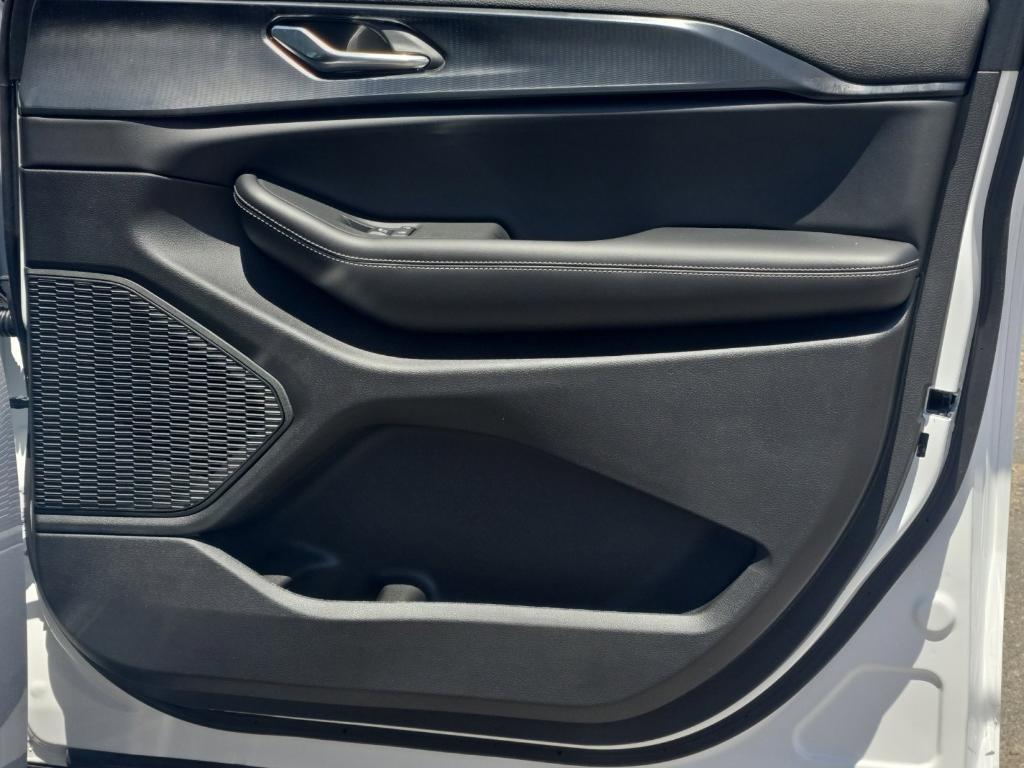 new 2025 Jeep Grand Cherokee car, priced at $41,406