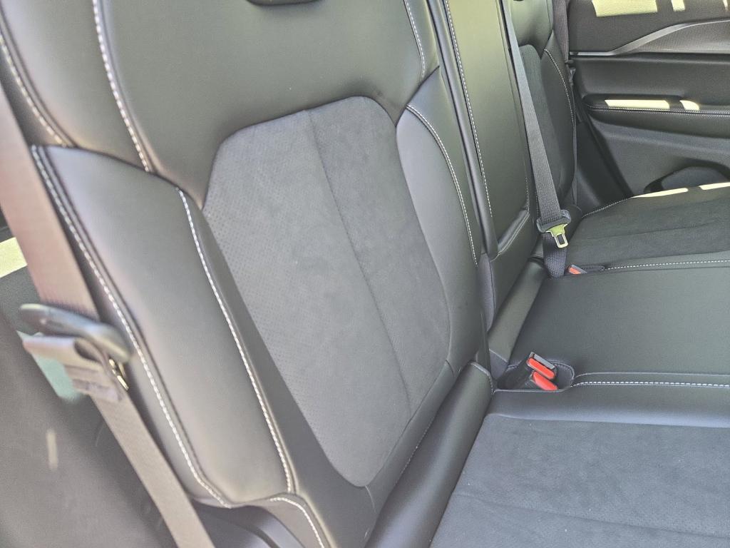 new 2025 Jeep Grand Cherokee car, priced at $41,406