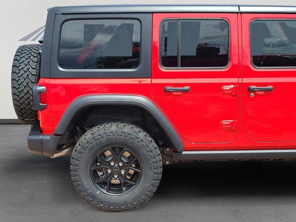 new 2025 Jeep Wrangler car, priced at $46,371