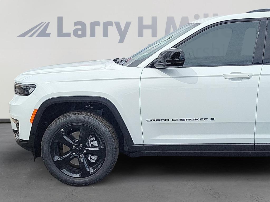 new 2025 Jeep Grand Cherokee L car, priced at $50,191