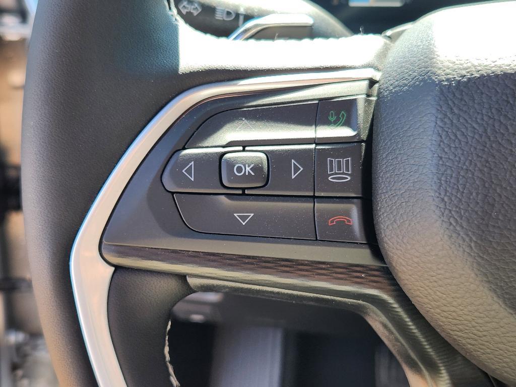 new 2025 Jeep Grand Cherokee L car, priced at $42,368