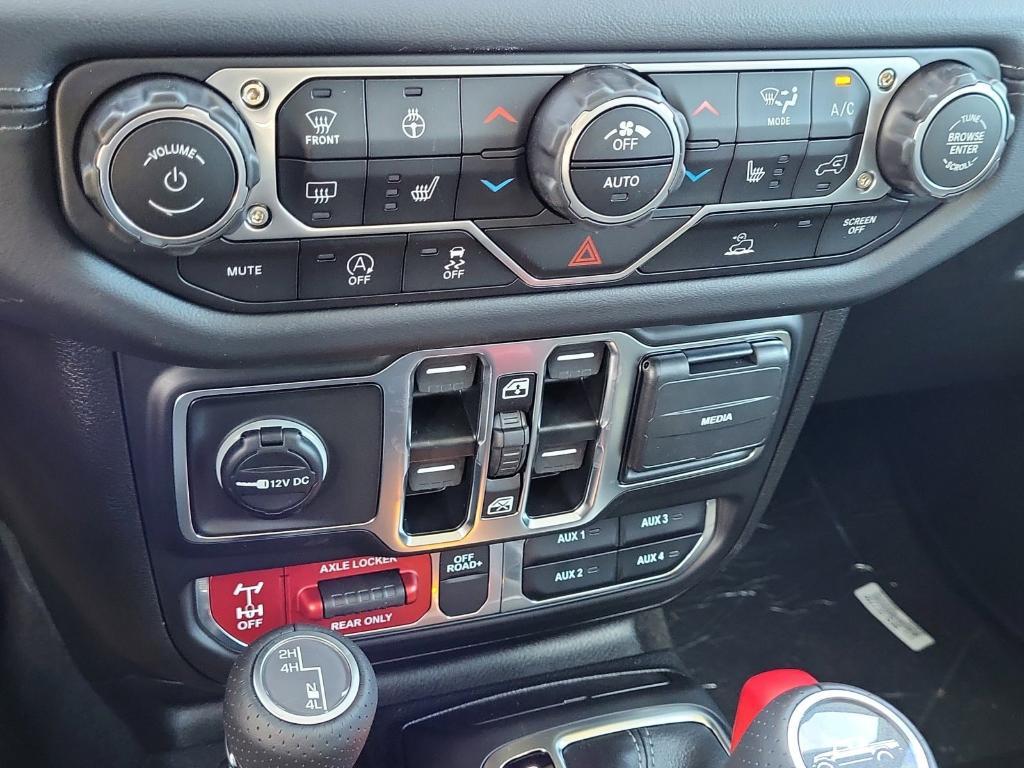 new 2025 Jeep Gladiator car, priced at $54,091