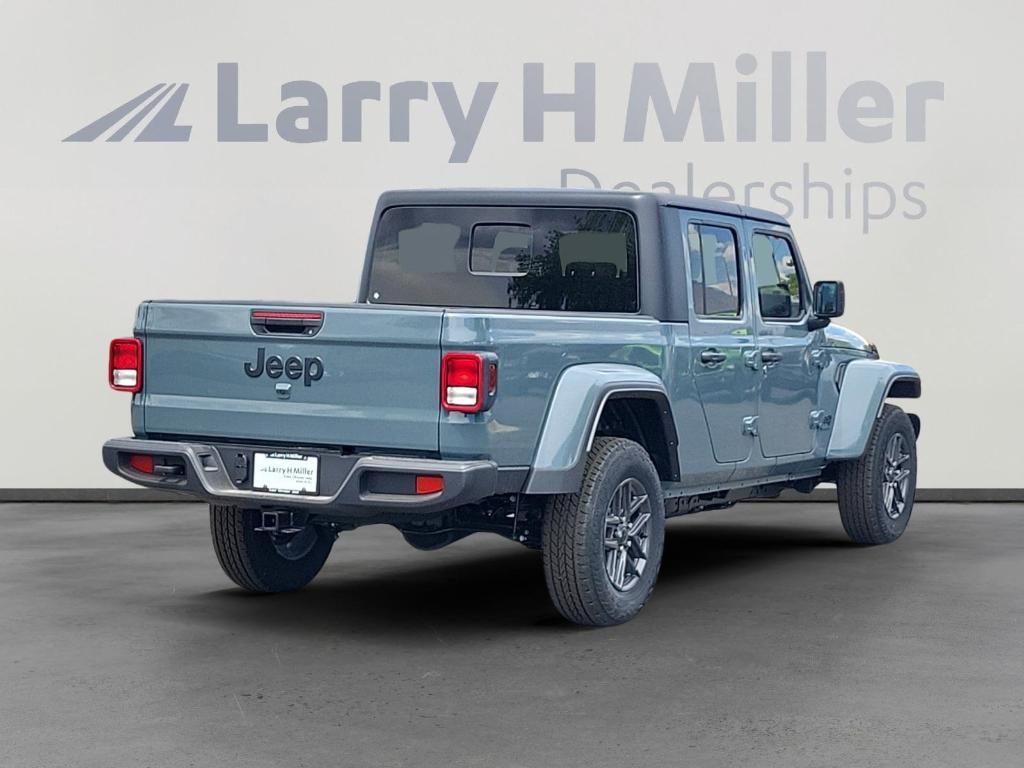 new 2025 Jeep Gladiator car, priced at $47,114