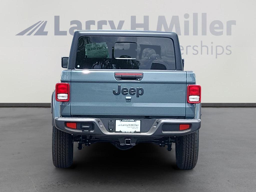 new 2025 Jeep Gladiator car, priced at $47,114