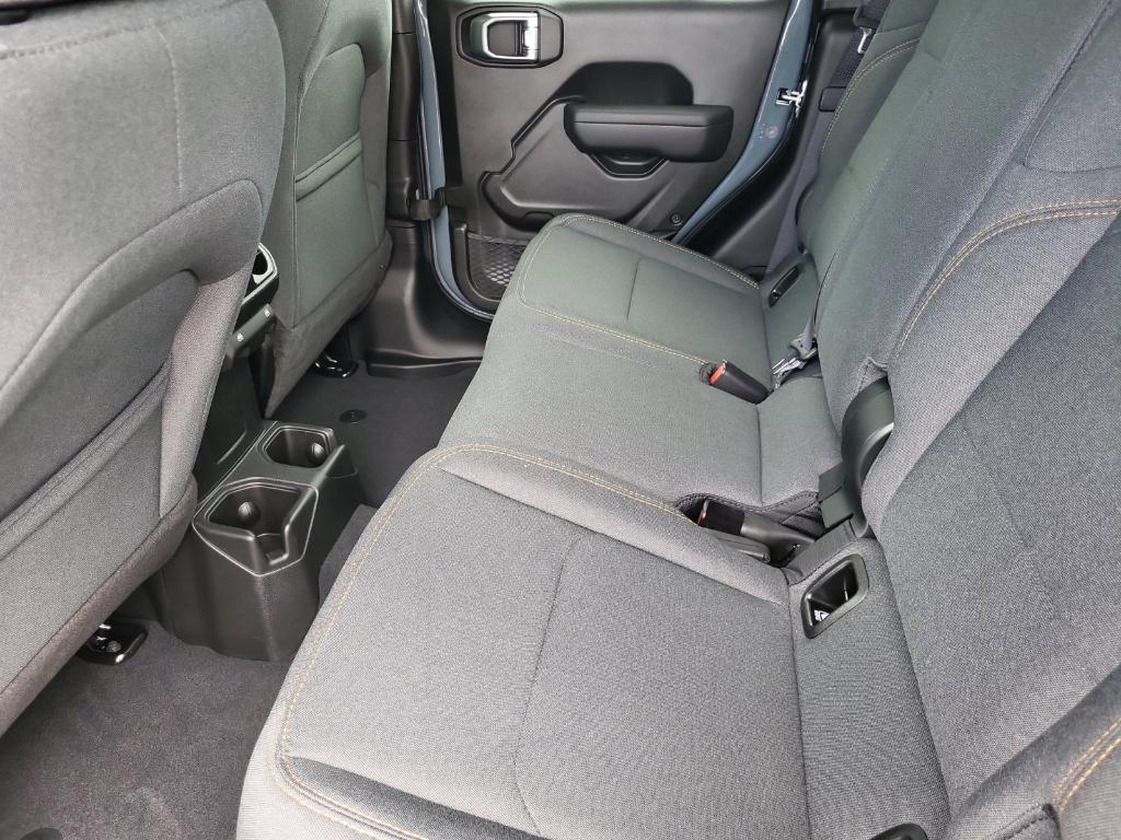 new 2025 Jeep Gladiator car, priced at $47,114