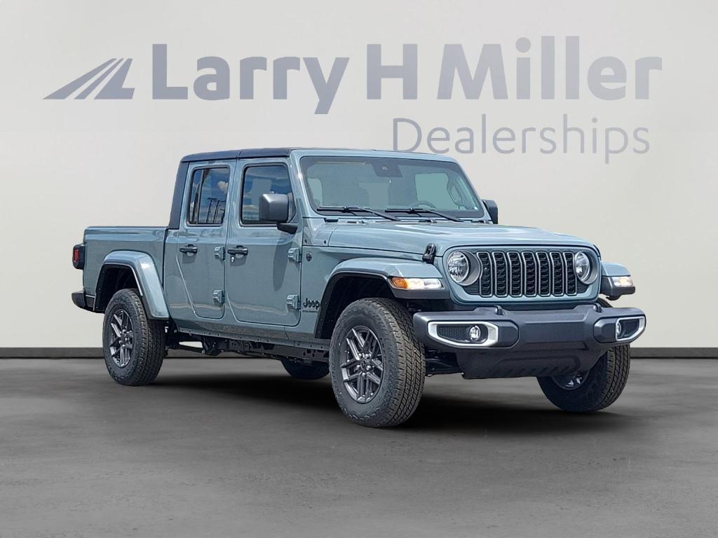 new 2025 Jeep Gladiator car, priced at $47,114