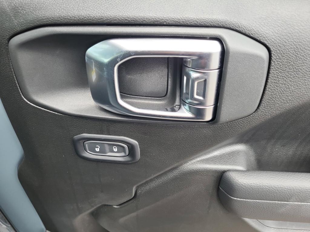 new 2025 Jeep Gladiator car, priced at $47,114