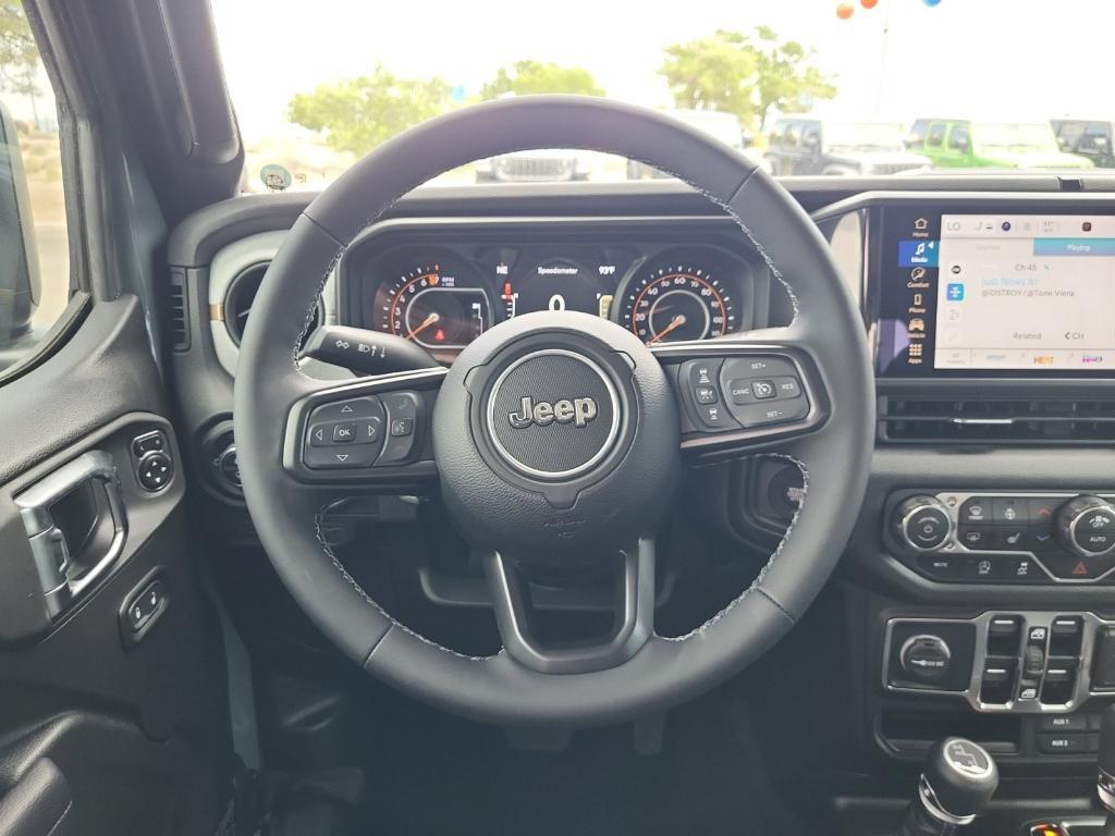 new 2025 Jeep Gladiator car, priced at $47,114