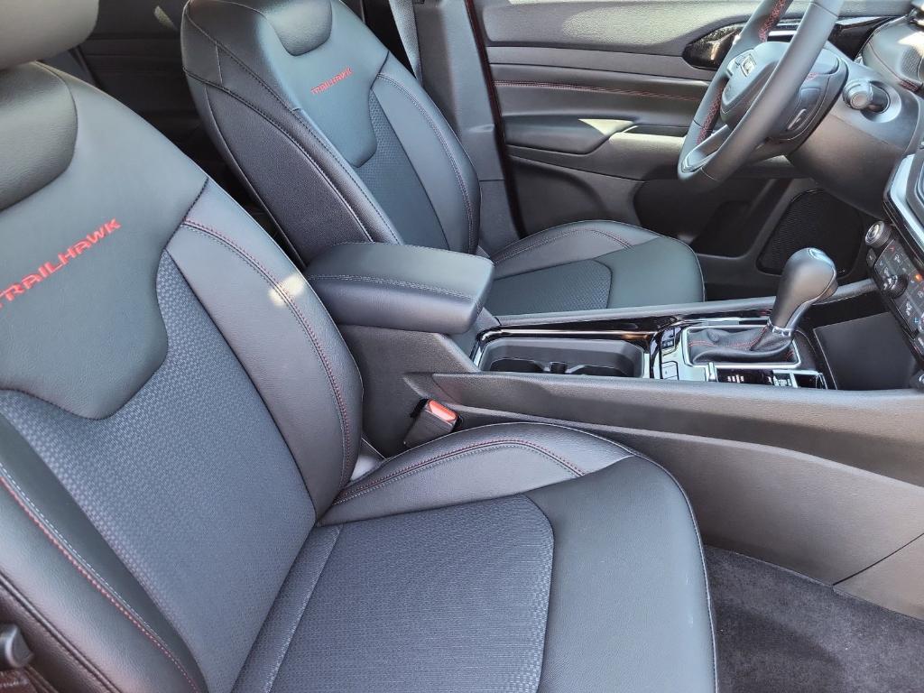 new 2025 Jeep Compass car, priced at $33,281