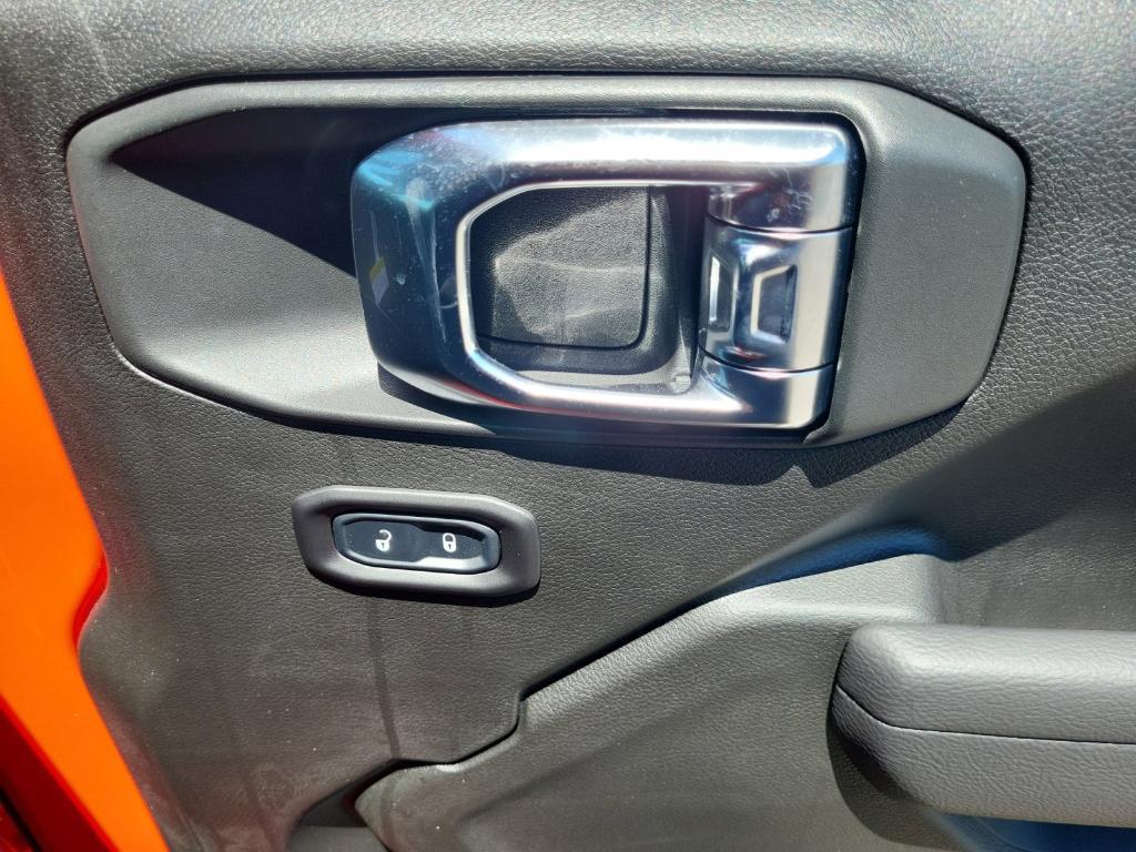 new 2025 Jeep Wrangler car, priced at $54,401