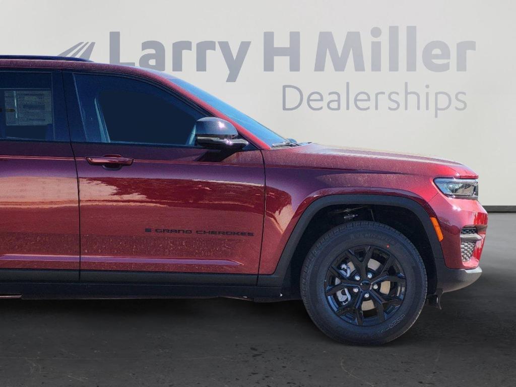 new 2025 Jeep Grand Cherokee car, priced at $41,973