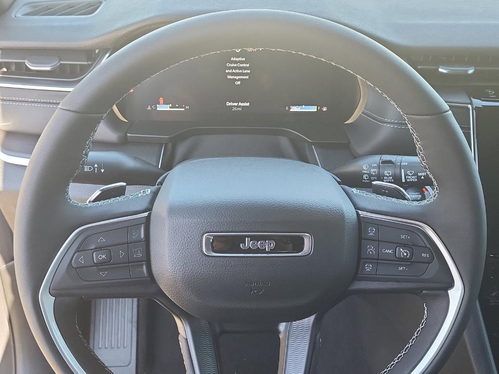 new 2025 Jeep Grand Cherokee car, priced at $42,696