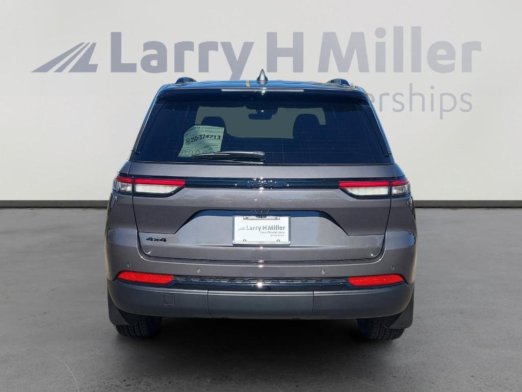 new 2025 Jeep Grand Cherokee car, priced at $42,696