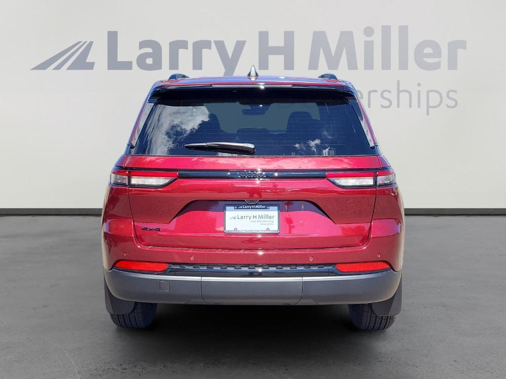 new 2025 Jeep Grand Cherokee car, priced at $42,696