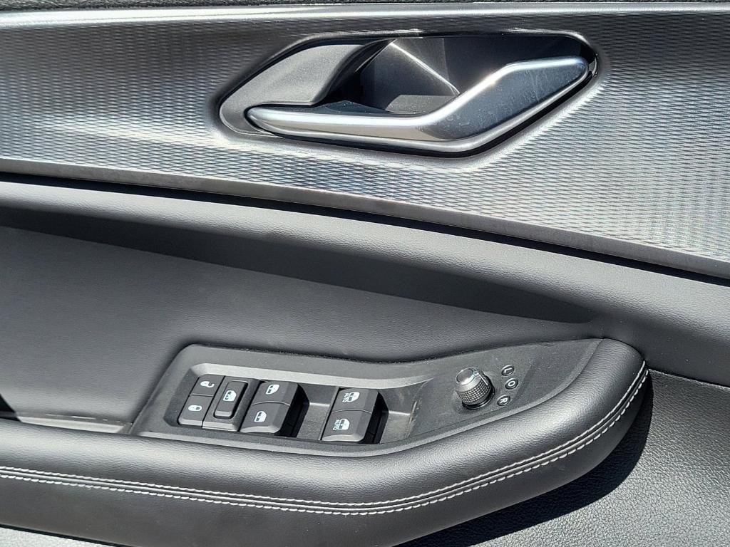 new 2025 Jeep Grand Cherokee car, priced at $42,696