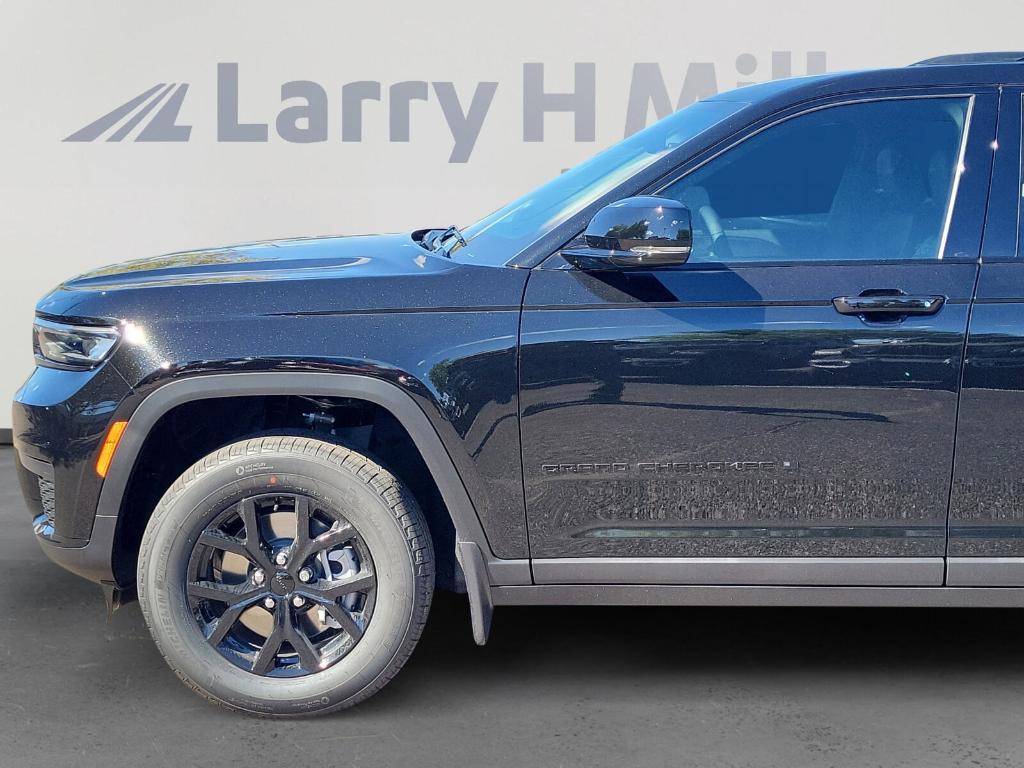 new 2025 Jeep Grand Cherokee L car, priced at $44,946
