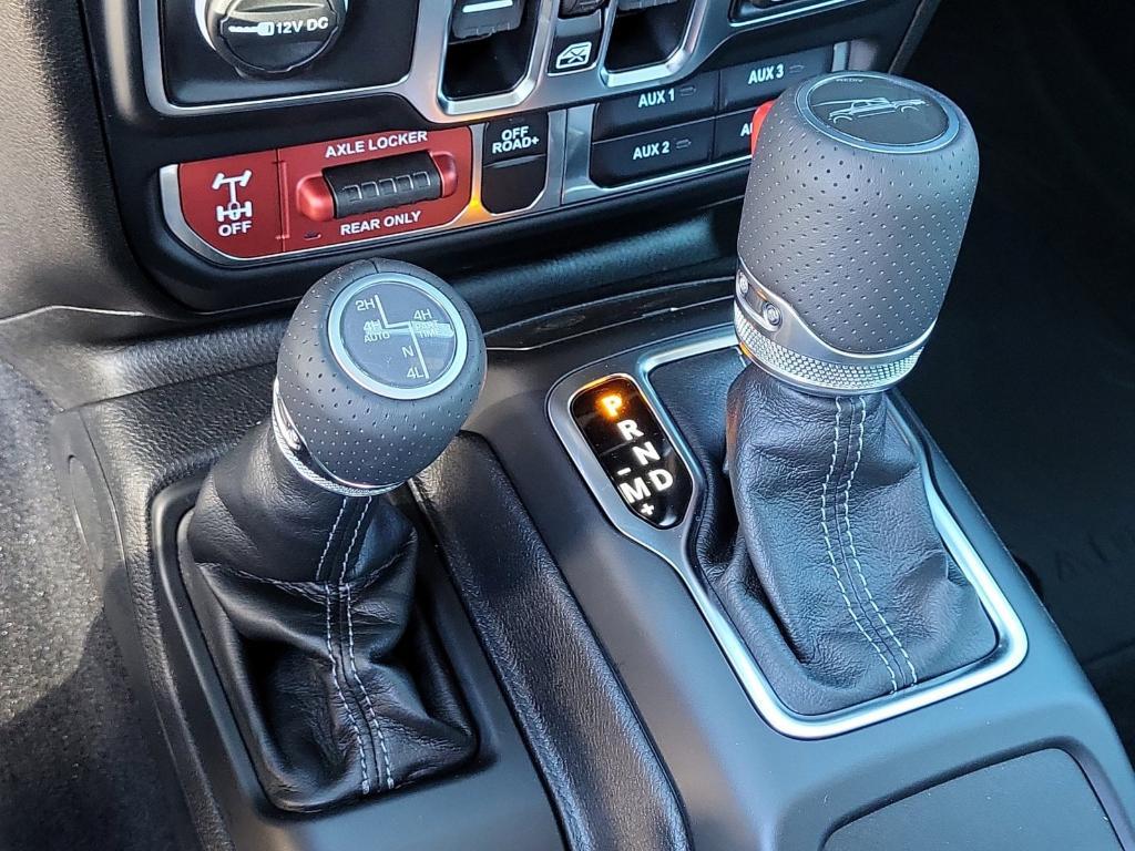 new 2025 Jeep Gladiator car, priced at $57,211