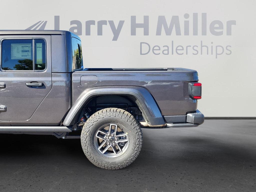 new 2025 Jeep Gladiator car, priced at $57,211