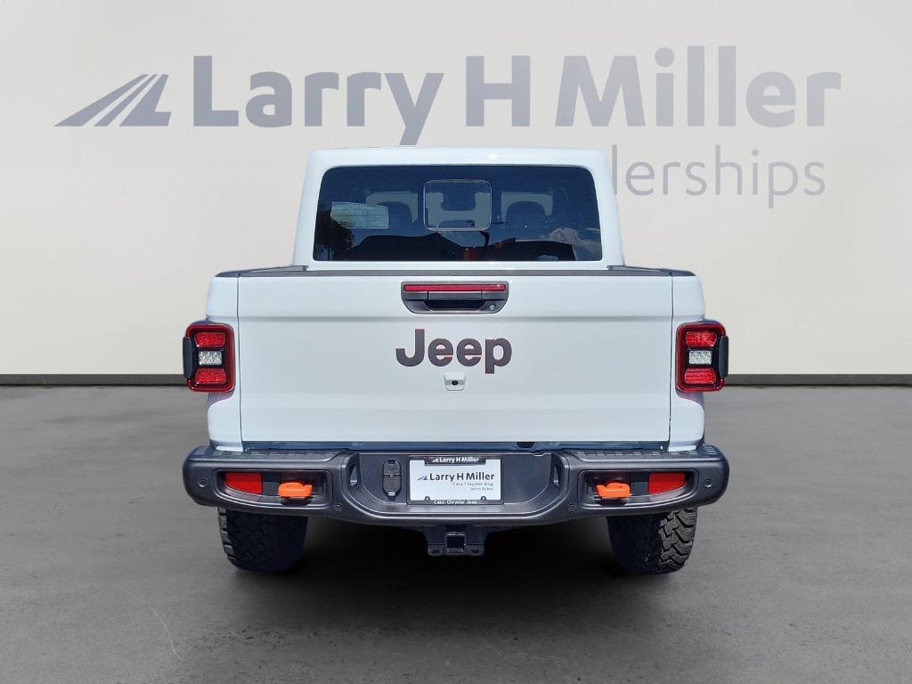 new 2025 Jeep Gladiator car, priced at $58,701