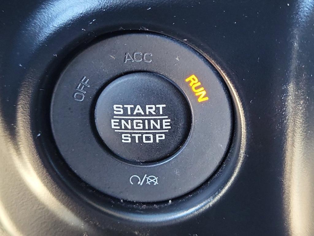 used 2021 Jeep Gladiator car, priced at $34,455