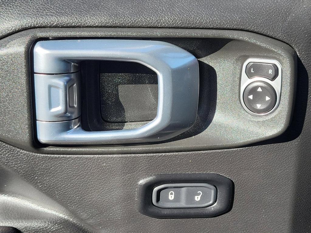 used 2021 Jeep Gladiator car, priced at $34,455