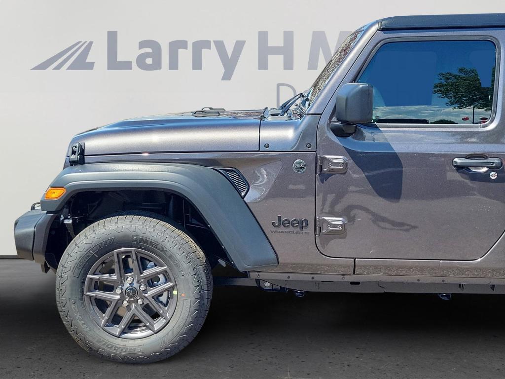 new 2025 Jeep Wrangler car, priced at $45,836