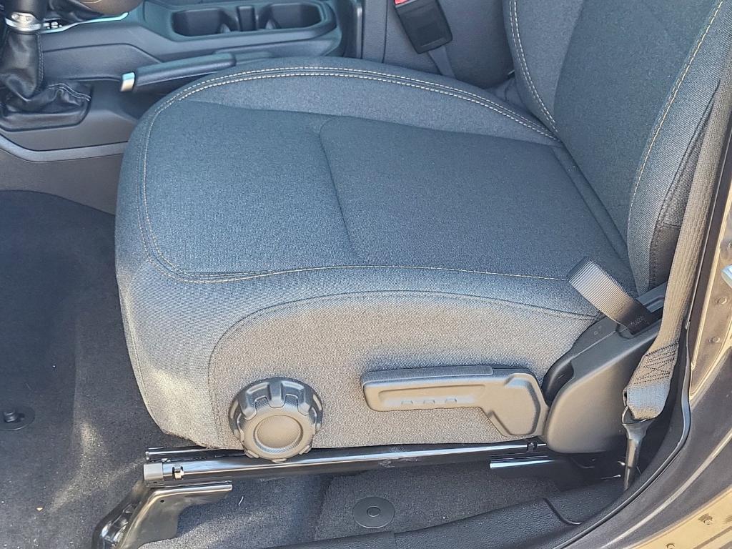 new 2025 Jeep Wrangler car, priced at $45,836