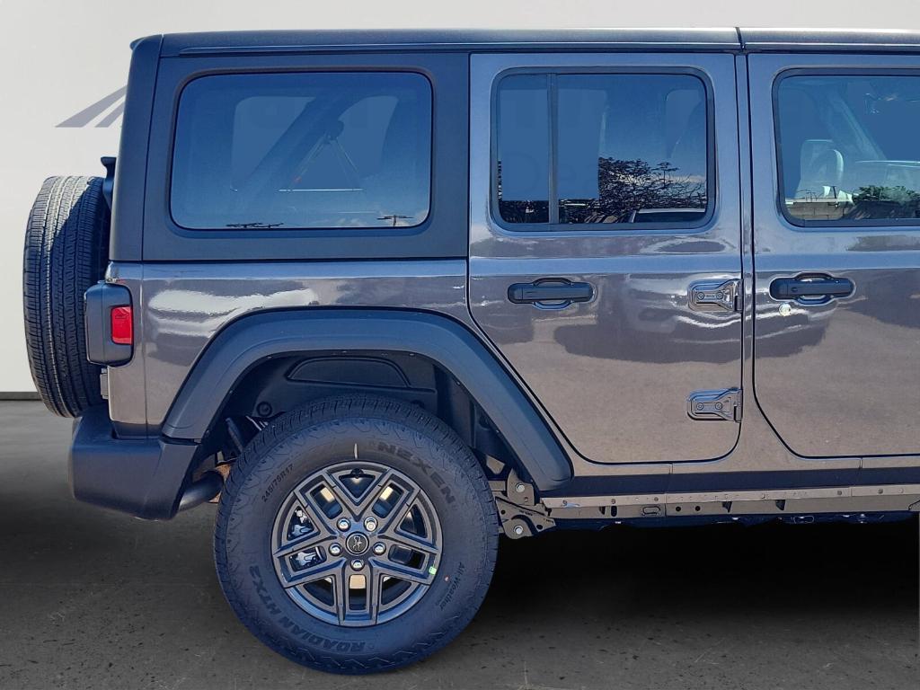 new 2025 Jeep Wrangler car, priced at $45,836