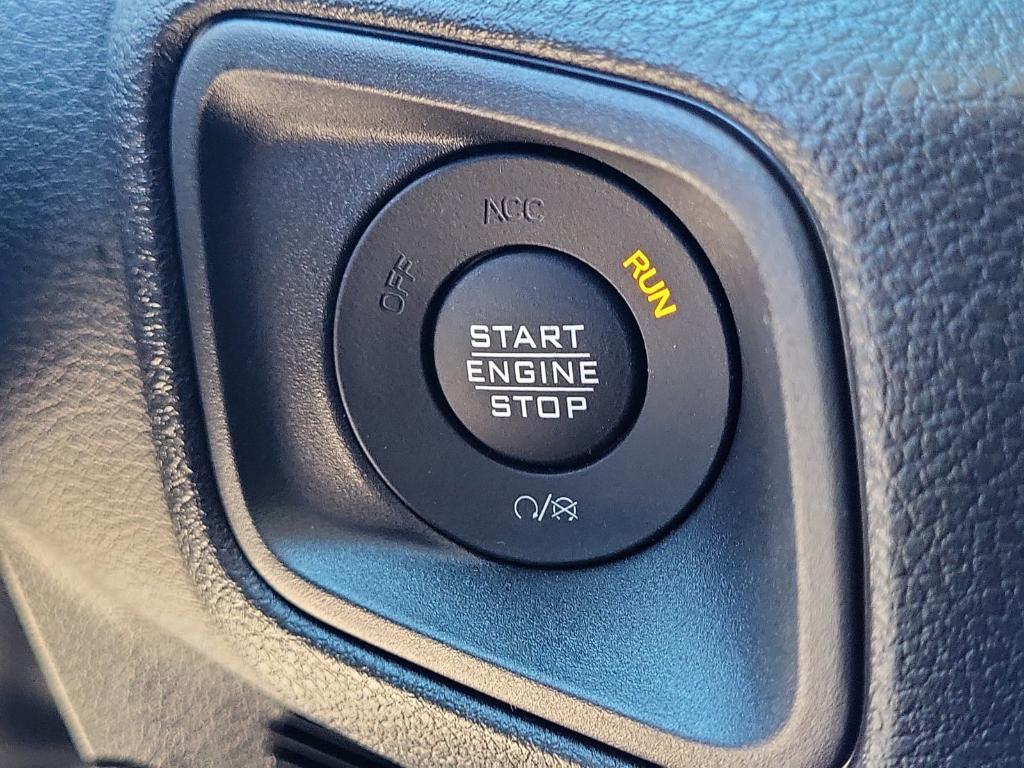 new 2025 Jeep Wrangler car, priced at $45,836