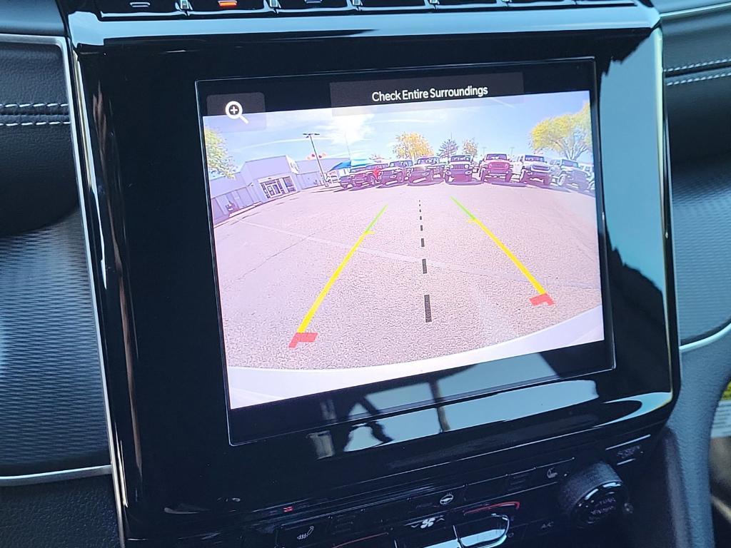 new 2025 Jeep Grand Cherokee car, priced at $43,196