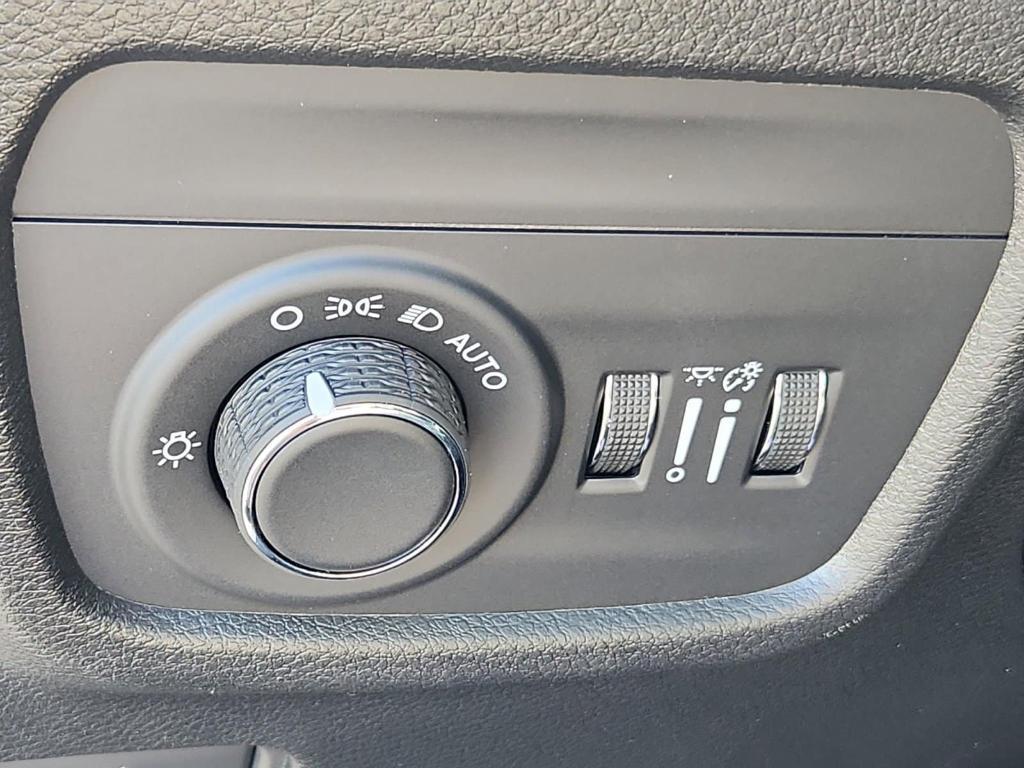 new 2025 Jeep Grand Cherokee L car, priced at $42,863