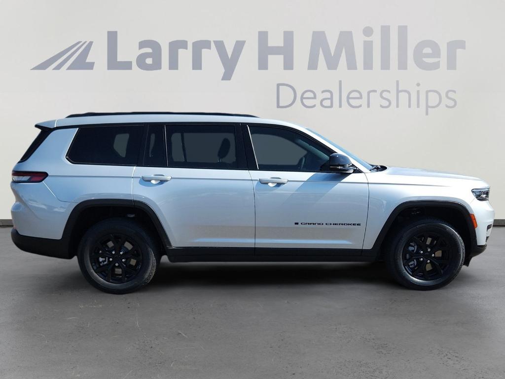 new 2025 Jeep Grand Cherokee L car, priced at $42,863