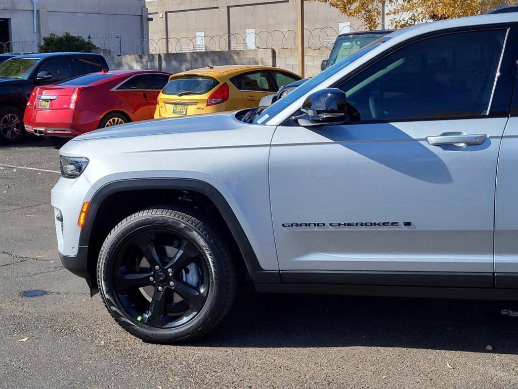 new 2024 Jeep Grand Cherokee car, priced at $61,439