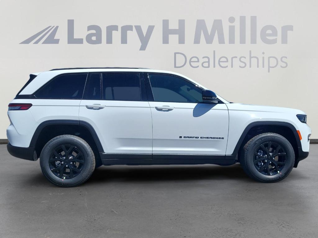 new 2025 Jeep Grand Cherokee car, priced at $41,346