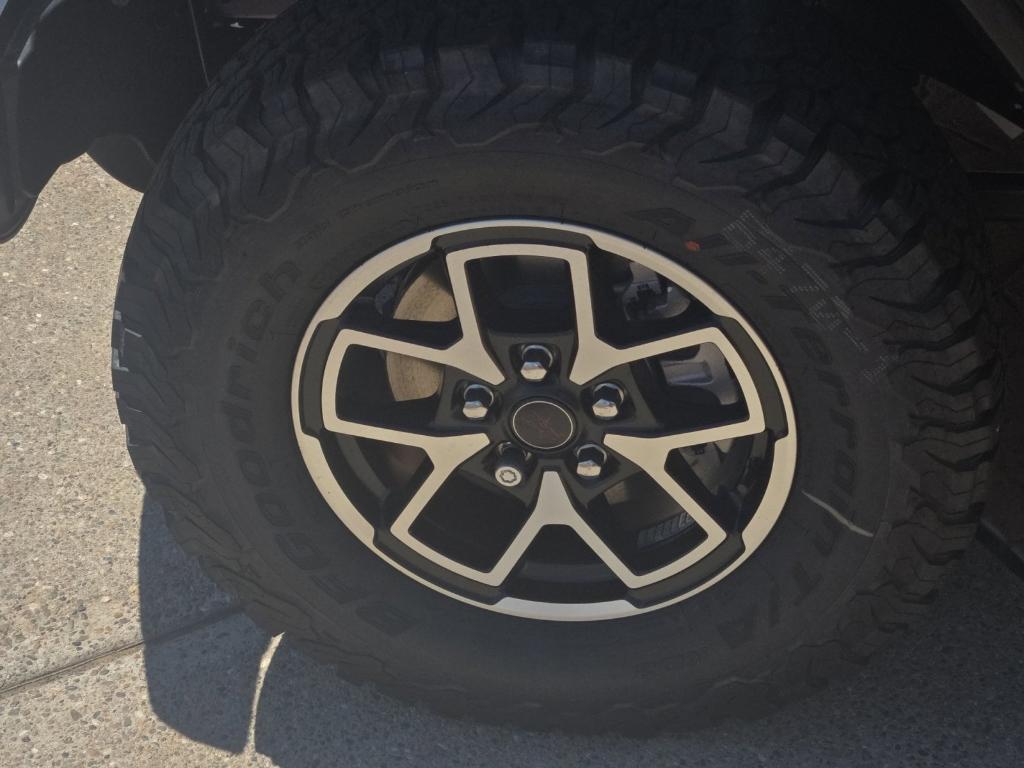 new 2025 Jeep Wrangler car, priced at $51,649