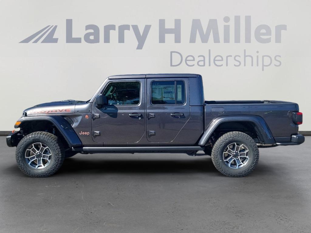 new 2025 Jeep Gladiator car, priced at $58,306