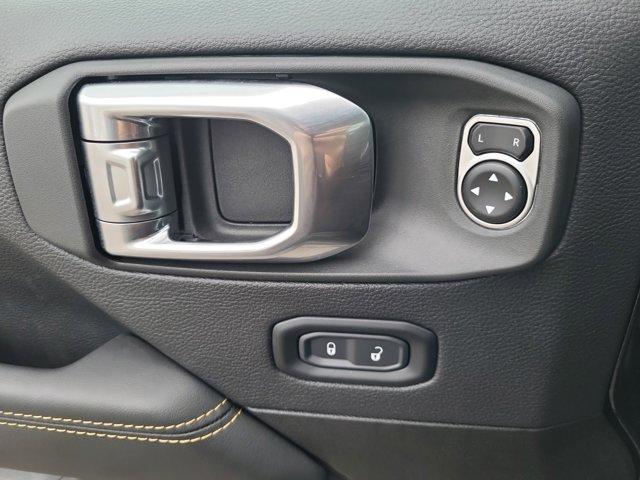 new 2025 Jeep Wrangler car, priced at $54,963