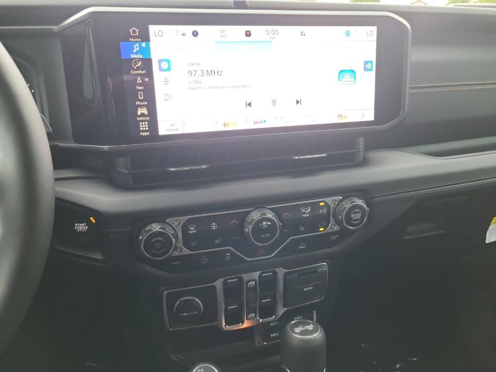 new 2025 Jeep Wrangler car, priced at $55,856