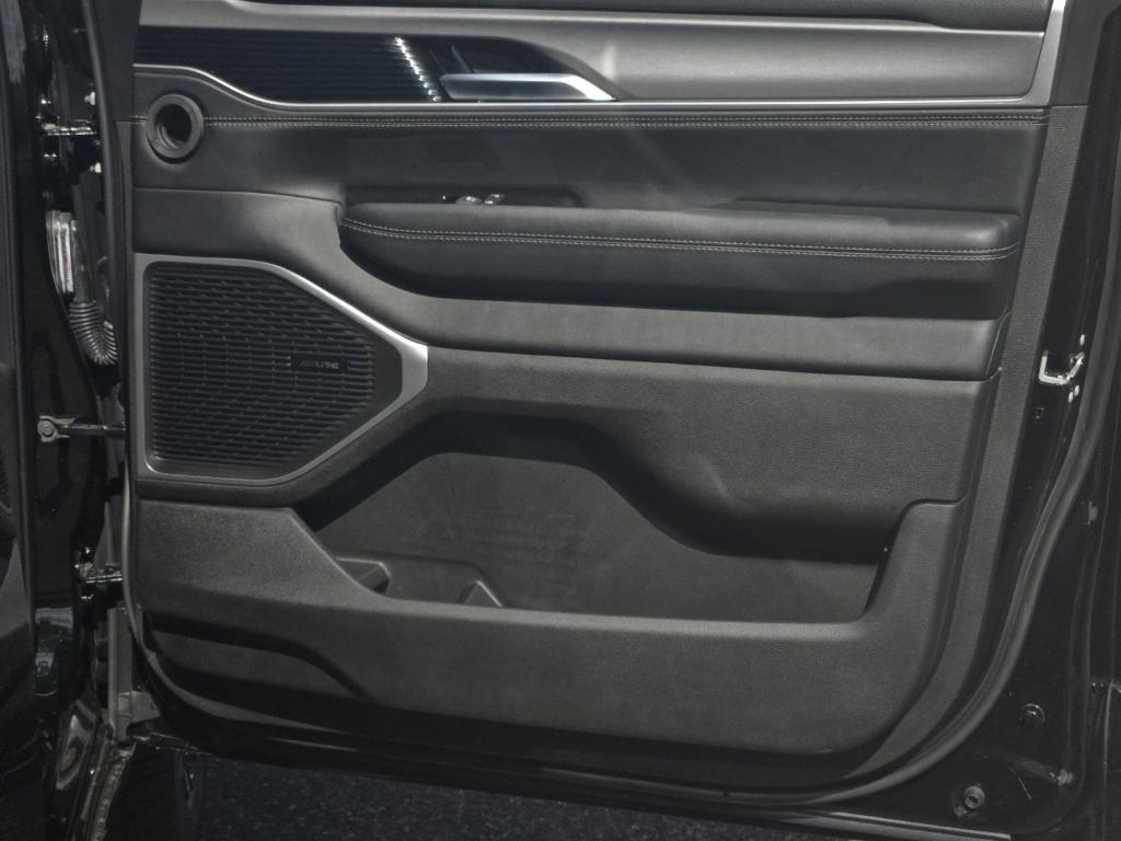 new 2025 Jeep Wagoneer car, priced at $73,221